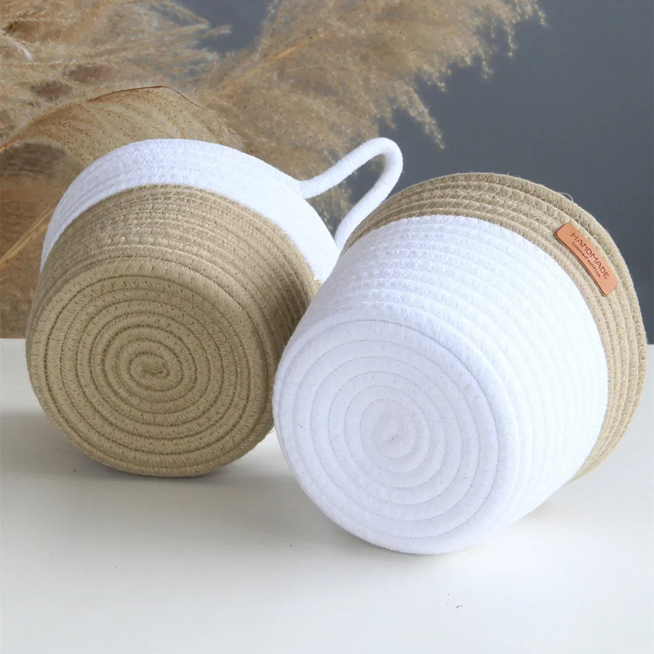 panier moderne en corde tissée pour rangement suspendu - vue 5 sur 8