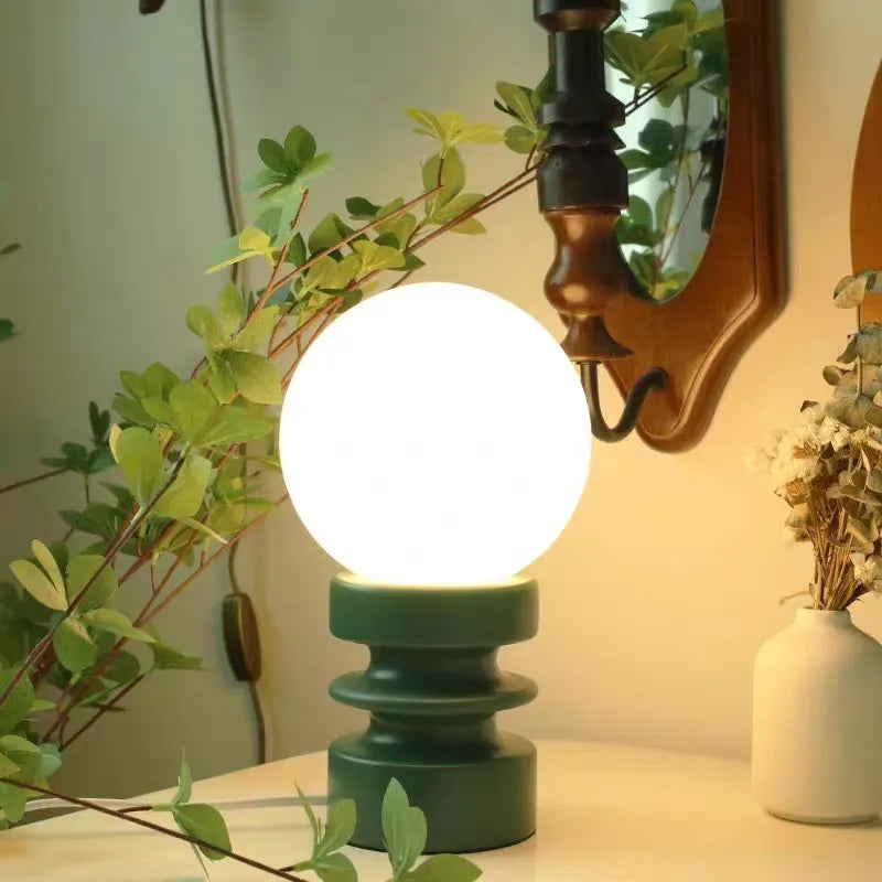 lampe à poser design en verre pour une ambiance chaleureuse - vue 2 sur 10