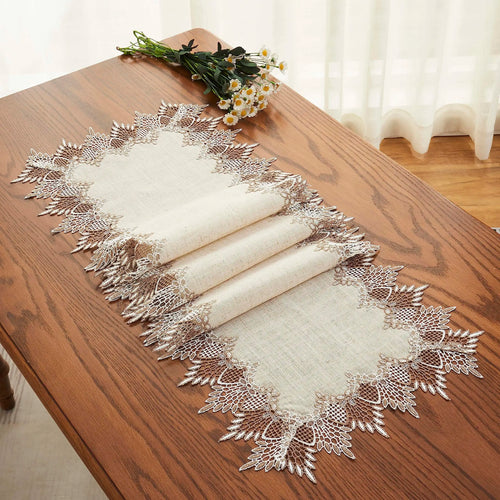 Chemin de table lin brodé style dentelle classique élégante - vue 4 sur 7