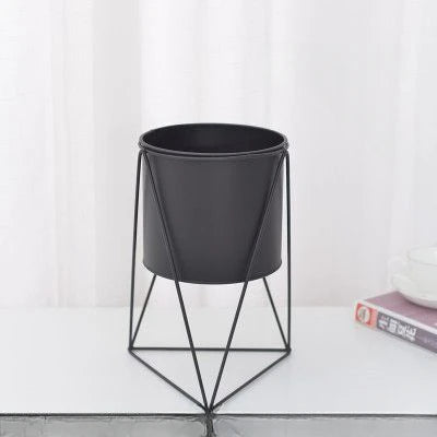 pot de fleurs en métal nordique design pour succulentes - vue 9 sur 8