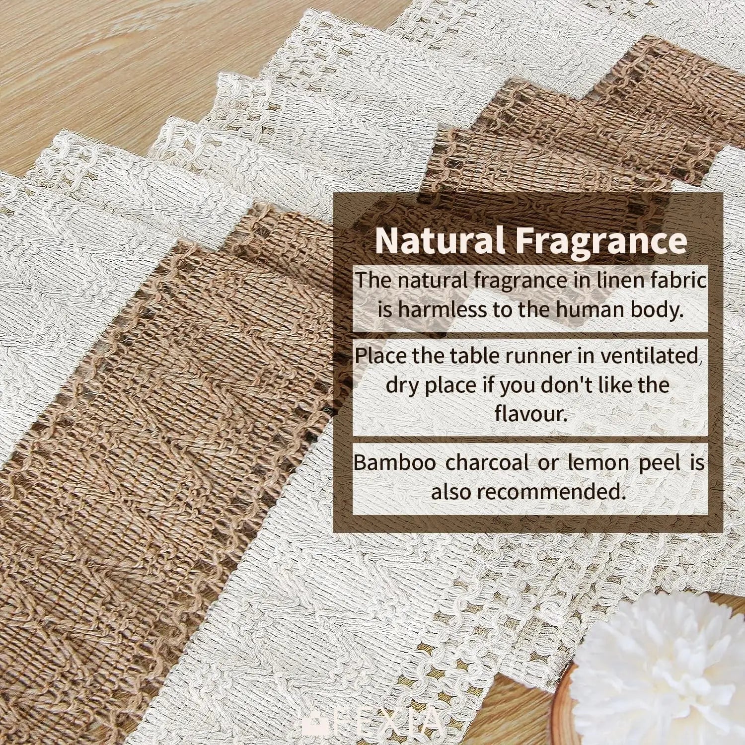 Chemin de table bohème beige à pompons géométriques - vue 4 sur 7