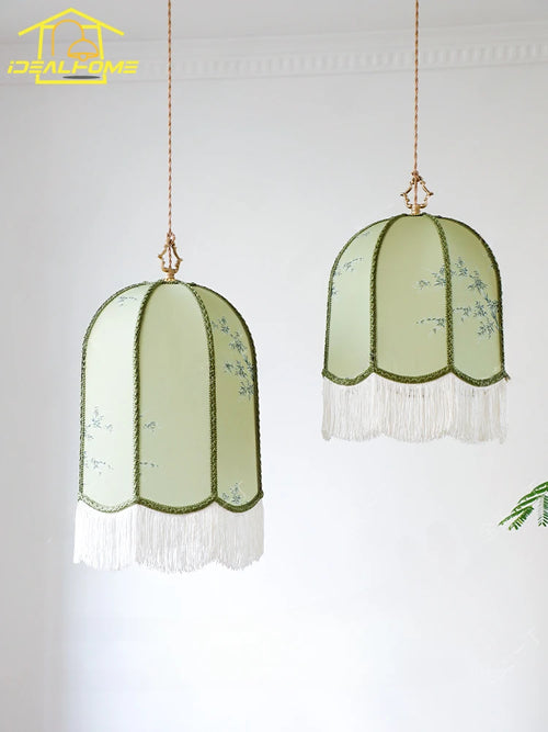 suspension en tissu avec pampilles pour ambiance décorative - vue 4 sur 11