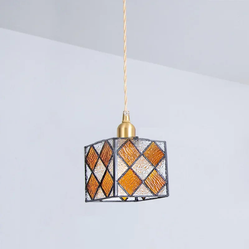 plafonnier cube style tiffany en verre teinté décoration intérieure - vue 5 sur 9