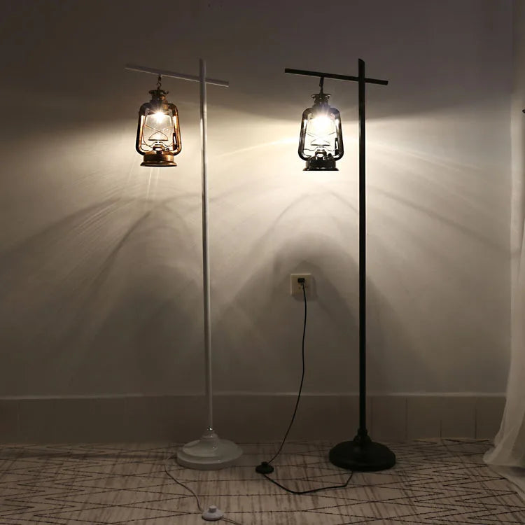 American retro floor lamp, black kerosene lamp, living room bedside lamp, Nordic industrial style iron art LED floor lamp - vue 5 sur 8