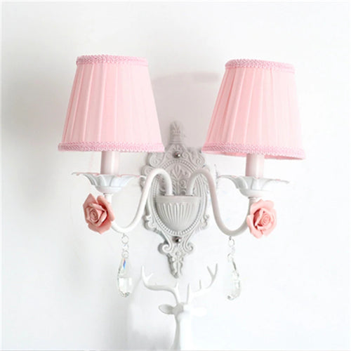 lustre en fer forgé avec décor de roses romantiques fleurs pastorales - vue 6 sur 11