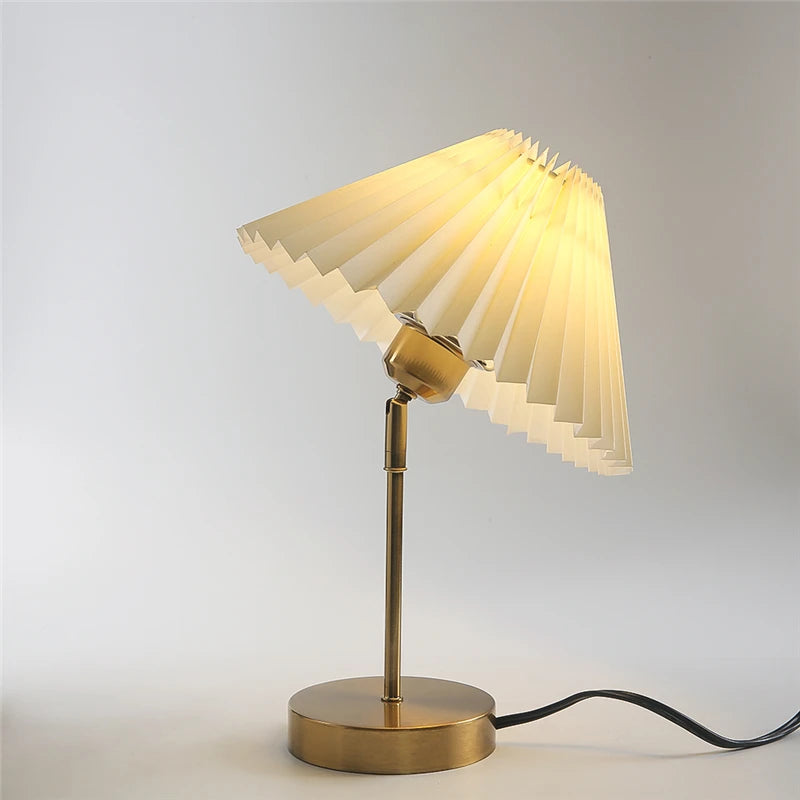 lampadaire rétro avec abat-jour plissé éclairage décoratif polyvalent - vue 4 sur 9