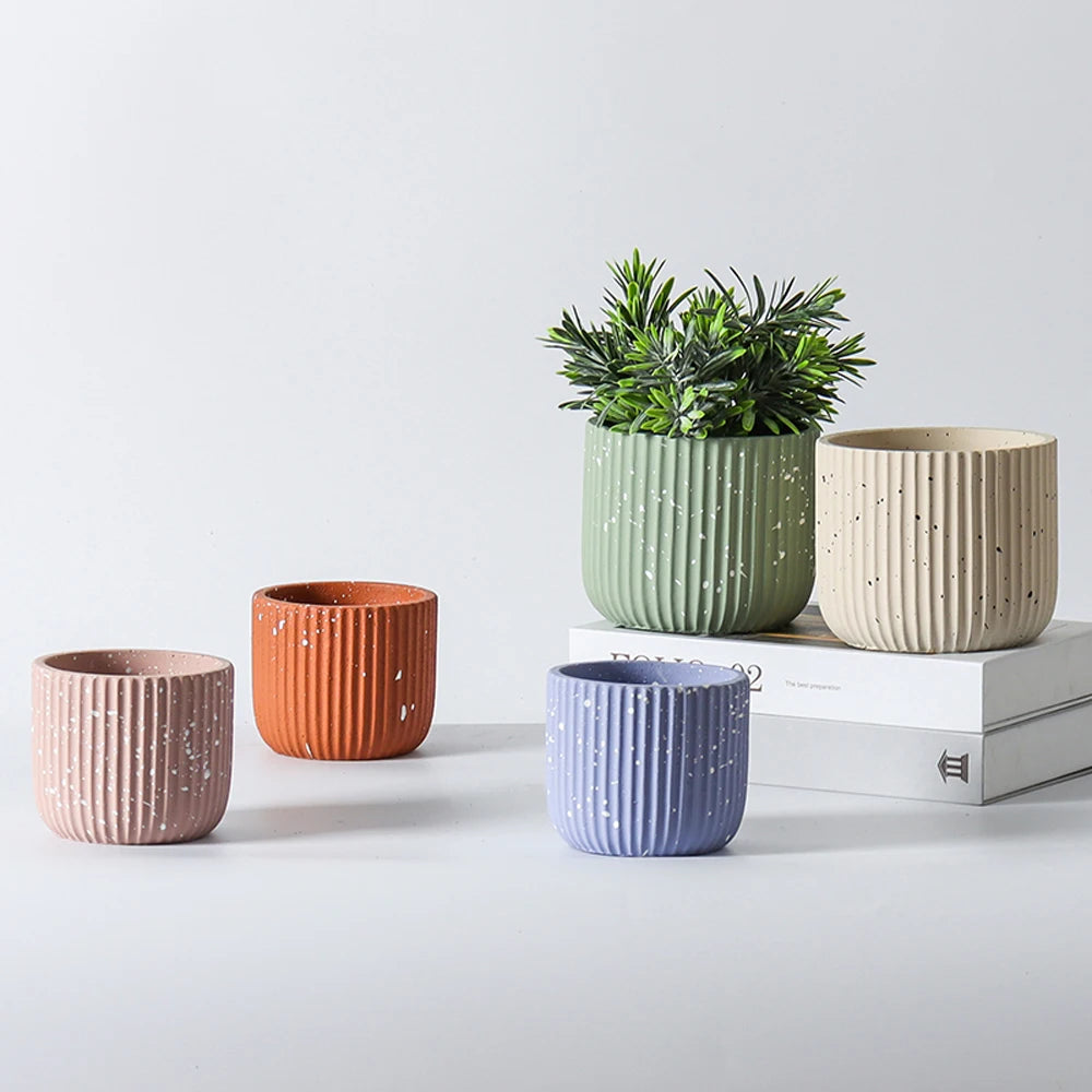 moule en silicone pour pot de fleurs design vertical en béton - vue 3 sur 9