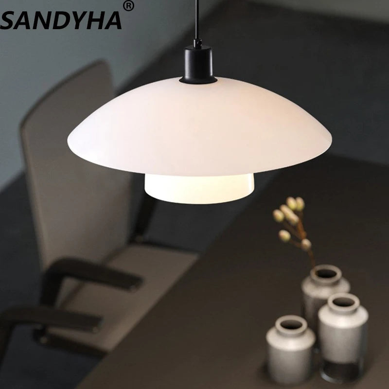 lustre design danois en verre pour un éclairage moderne - vue 4 sur 8