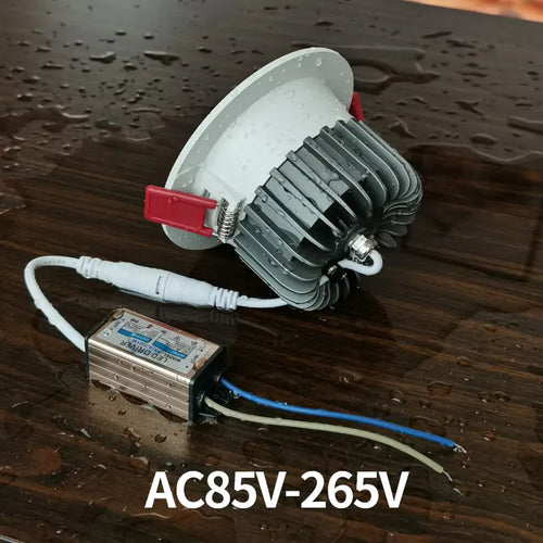 spot led étanche dimmable pour éclairage extérieur intégré - vue 2 sur 10