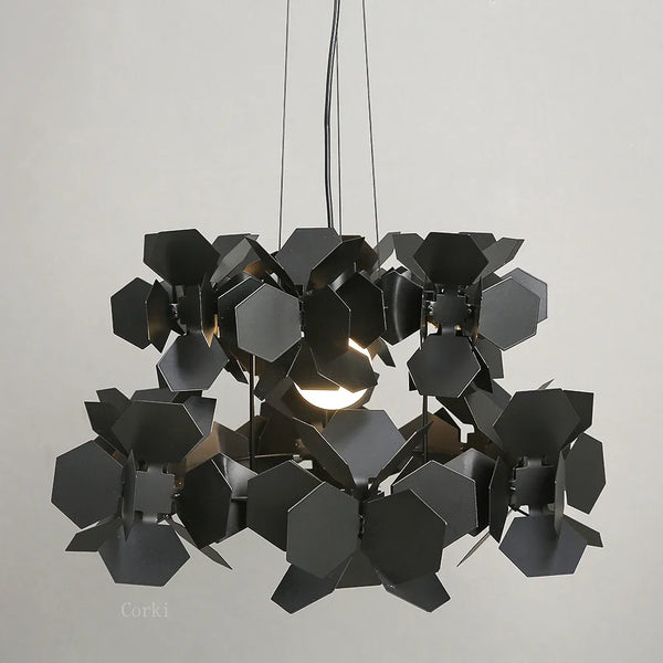 suspension moderne en fer design scandinave pour intérieur élégant