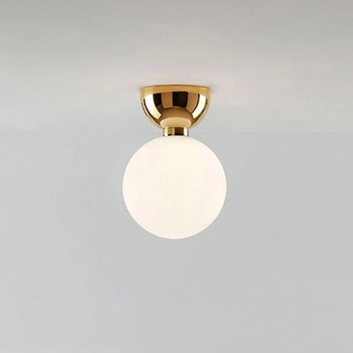 plafonnier moderne minimaliste en verre pour intérieur élégant