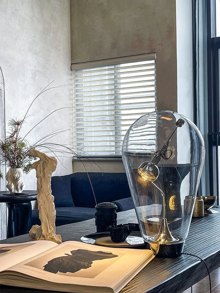 lampe de bureau magnétique moderne en verre transparent réglable - vue 3 sur 8