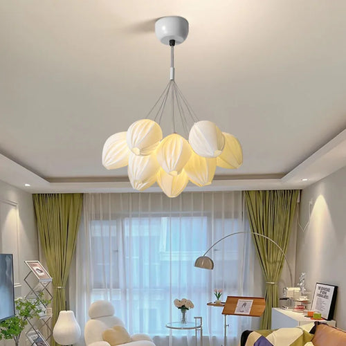 lustre en résine avec abat-jour romantique en métal - vue 2 sur 14