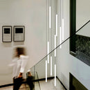 lustre long tube moderne pour villa nordique et hall d'exposition