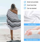 Serviette de plage motif vagues abstraites style marocain