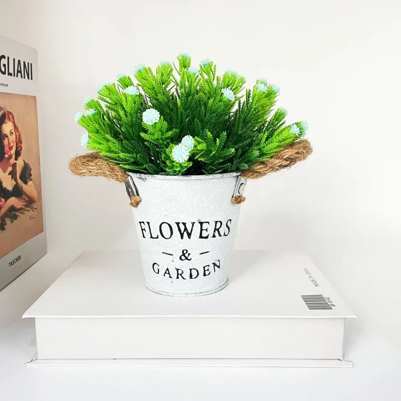 fleur artificielle en pot pour décoration créative et festive - vue 1 sur 10