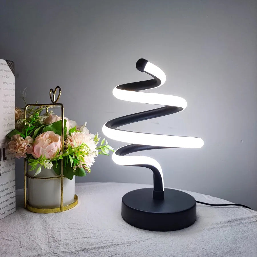 lampe de bureau créative en forme d'arbre de noël décorative usb - vue 4 sur 7