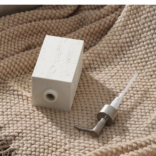 bouteille distributrice de désinfectant haut de gamme pour les mains - vue 6 sur 8