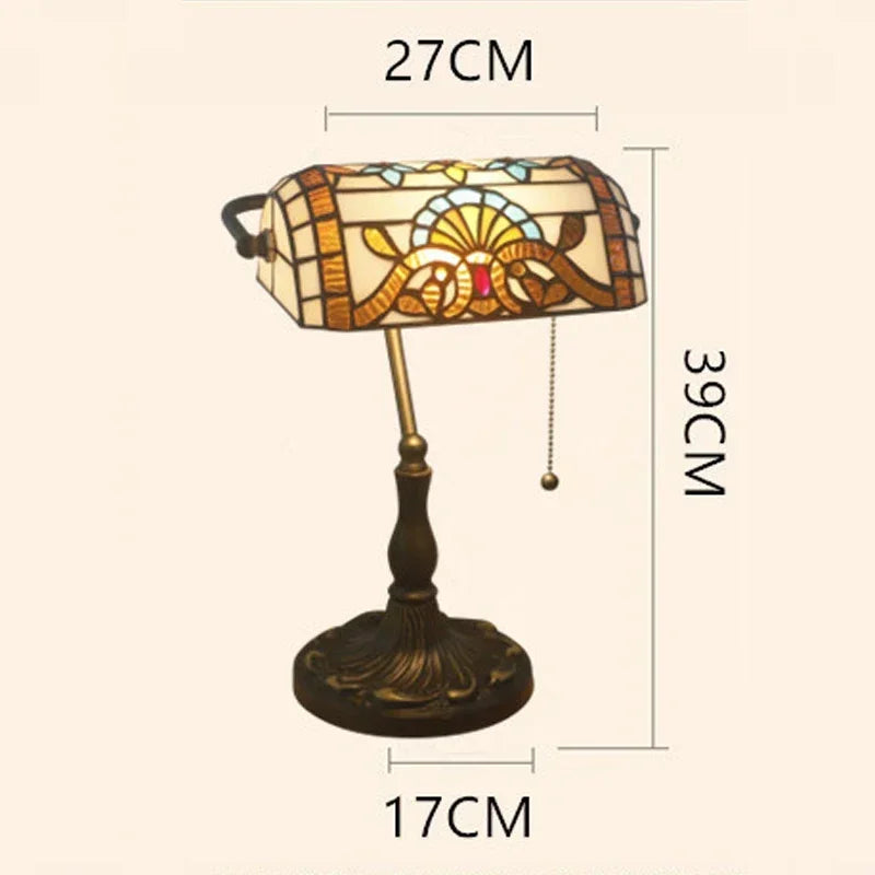 lampe à poser rétro nordique en verre teinté décor baroque méditerranéen - vue 4 sur 6