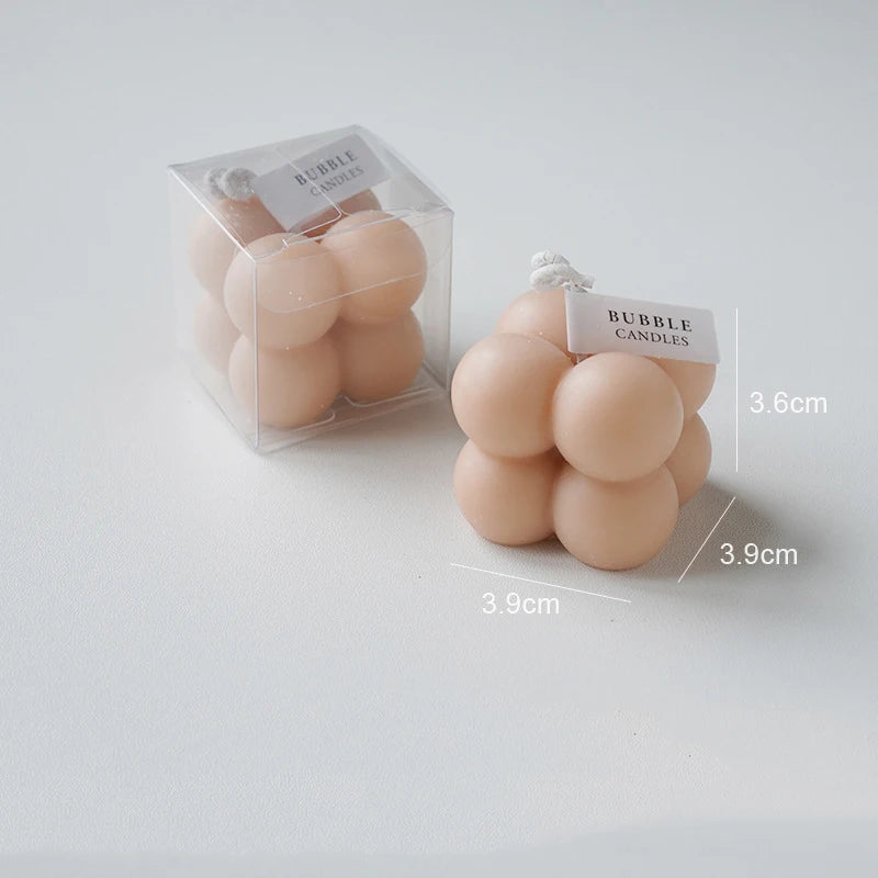 petite bougie cube parfumée en cire de soja fait main - vue 15 sur 17