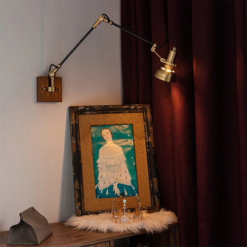 applique murale nordique rétro en cuivre avec bras oscillant réglable - vue 3 sur 9
