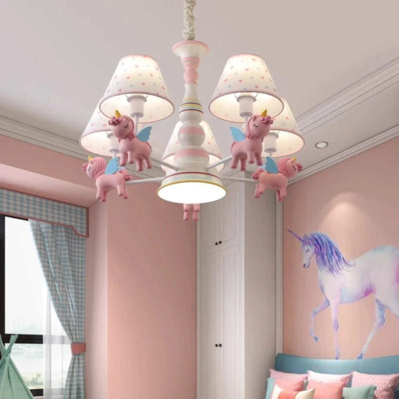 lustre carrousel pour chambre d'enfant moderne et romantique - vue 4 sur 10
