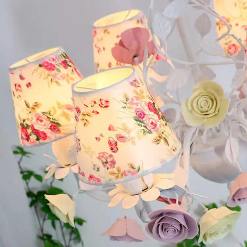 lustre romantique pour chambre d'enfant princesse fleurs lumineuses - vue 4 sur 5