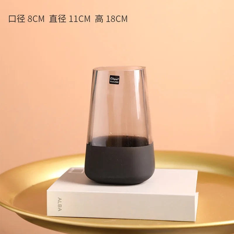 vase en verre rayé pour arrangement floral élégant - vue 7 sur 9