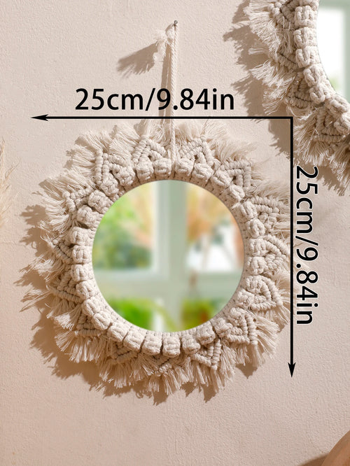 miroir suspendu en macramé décoratif avec pompons tissés - vue 14 sur 14