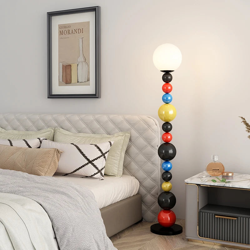 lampadaire moderne à perles colorées et abat-jour en verre - vue 3 sur 9
