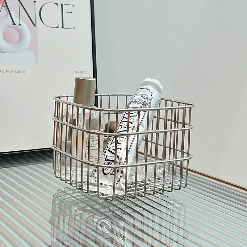 panier de rangement carré en acier inoxydable pour organiser votre intérieur - vue 3 sur 8