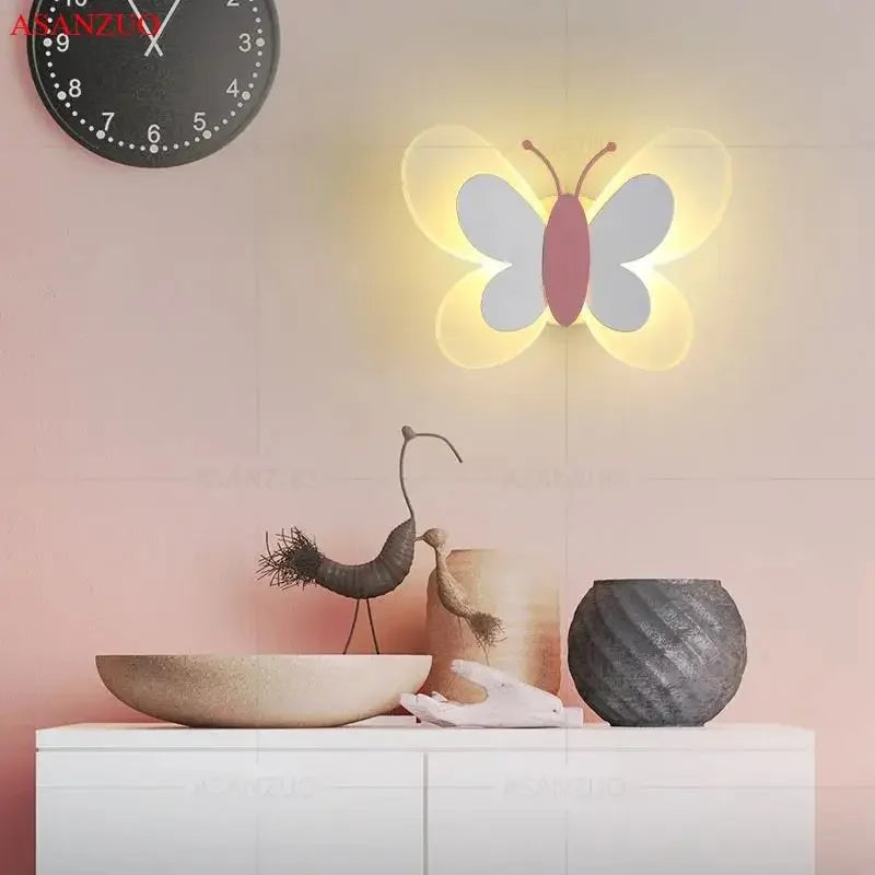 applique murale led papillon décorative pour chambre d'enfant - vue 2 sur 8
