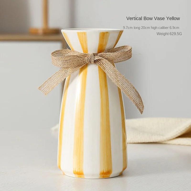 vase en céramique moderne avec nœud pour fleurs séchées - vue 2 sur 9