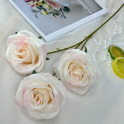 branches de roses artificielles en soie pour décoration élégante - vue 19 sur 40