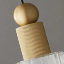 suspension en laiton doré design moderne pour intérieur élégant