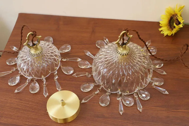lustre en laiton nordique rétro suspendu en cristal et verre - vue 6 sur 10