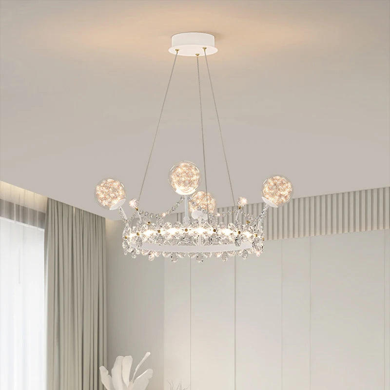 Lustres en couronne de cristal pour chambre de garçons et filles - vue 2 sur 10