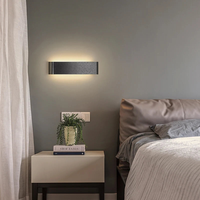 lampe de chevet led carrée en aluminium pour hôtel - vue 3 sur 14