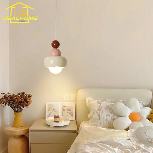 suspension design moderne en résine et verre pour intérieur enfant - vue 4 sur 9