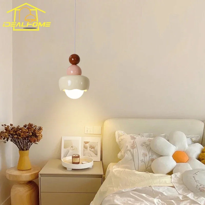 suspension design moderne en résine et verre pour intérieur enfant - vue 4 sur 9