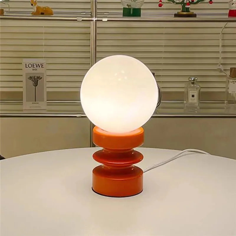 lampe à poser design en verre pour une ambiance chaleureuse - vue 3 sur 10