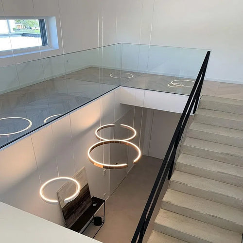 lustre moderne en acier inoxydable en forme de c pour restaurant - vue 5 sur 10