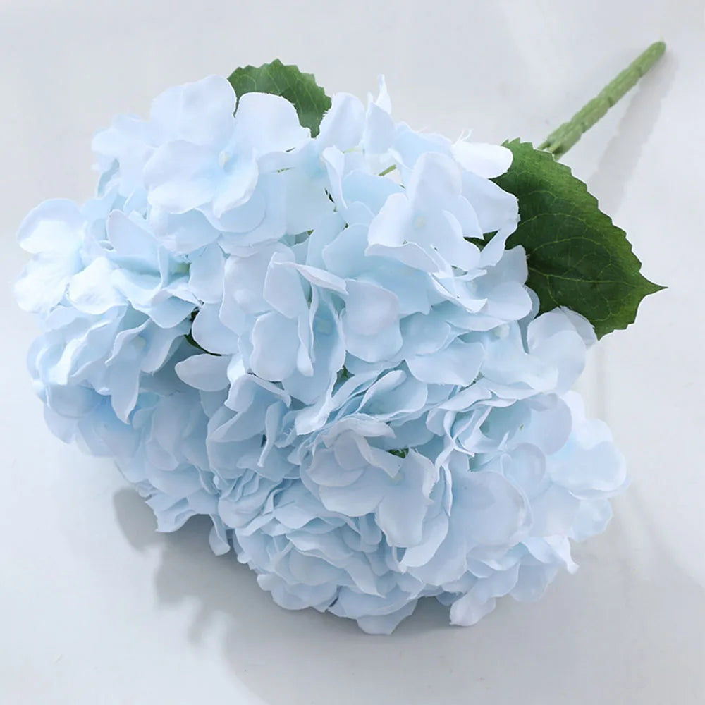 bouquet d'hortensias artificiels en soie pour décoration d'événements - vue 2 sur 19