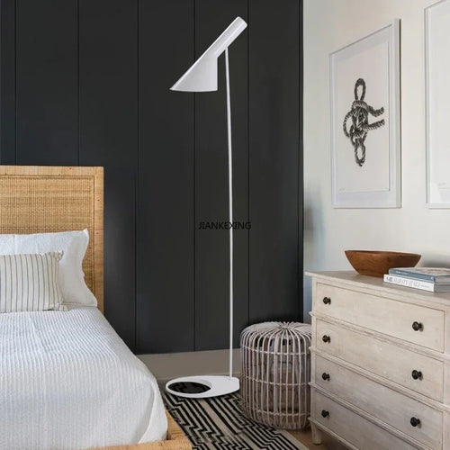 lampadaire led design arne jacobsen pour décoration moderne - vue 4 sur 12