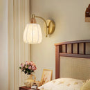 applique murale style médiéval en tissu imprimé et bois massif
