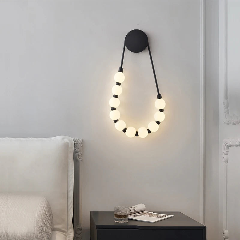Modern Decorative Art Necklace LED Wall Lamp White Acrylic Ball Lamp for Living Room, Sofa, Bedside, Corridor - vue 2 sur 14