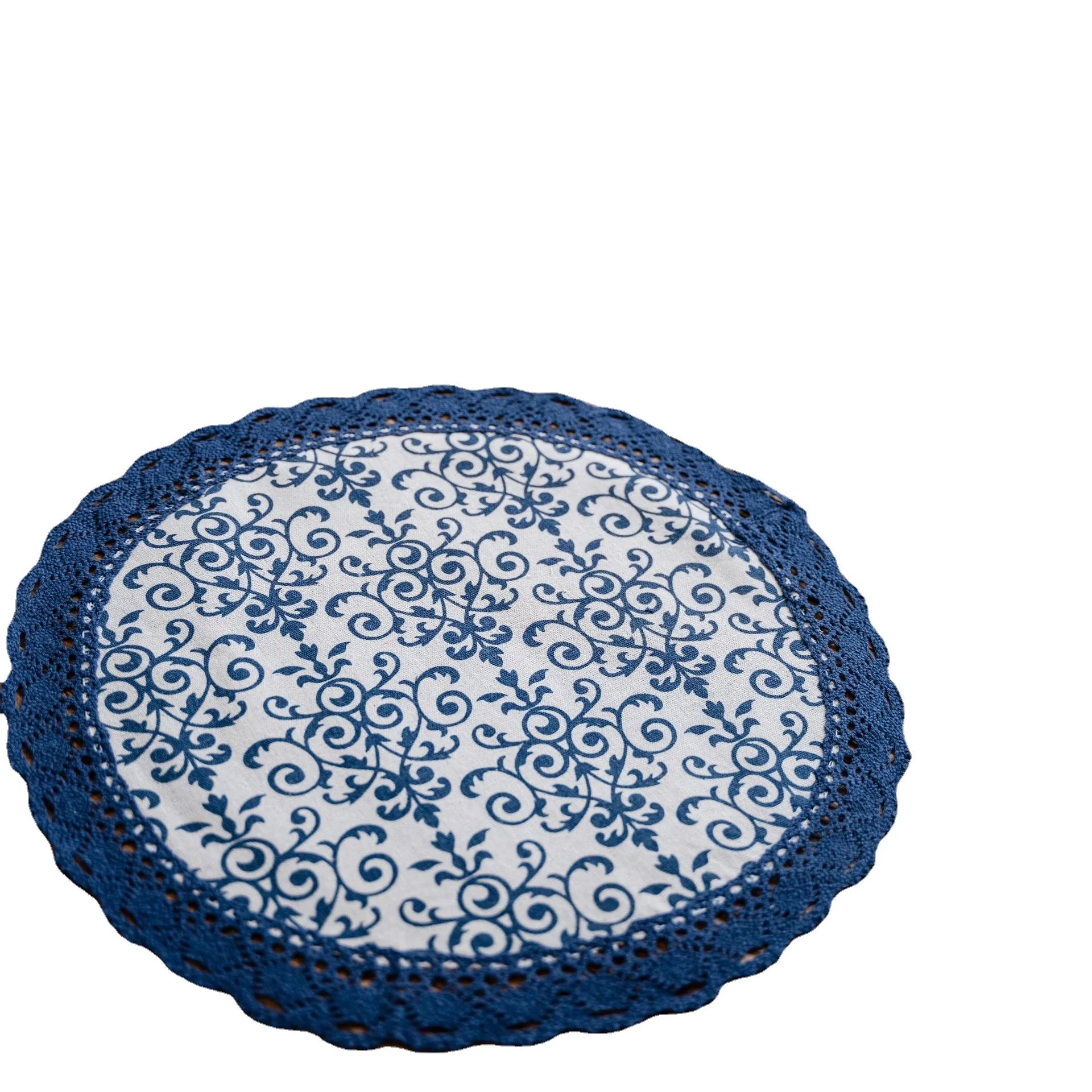 Chemin de table campagne bleu marine dentelle blanche - vue 5 sur 5