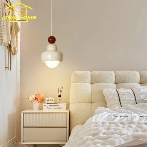 suspension design moderne en résine et verre pour intérieur enfant - vue 3 sur 9
