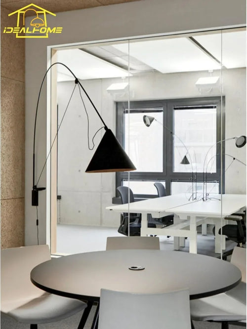 applique murale verticale minimaliste en acier inoxydable design industriel - vue 4 sur 7