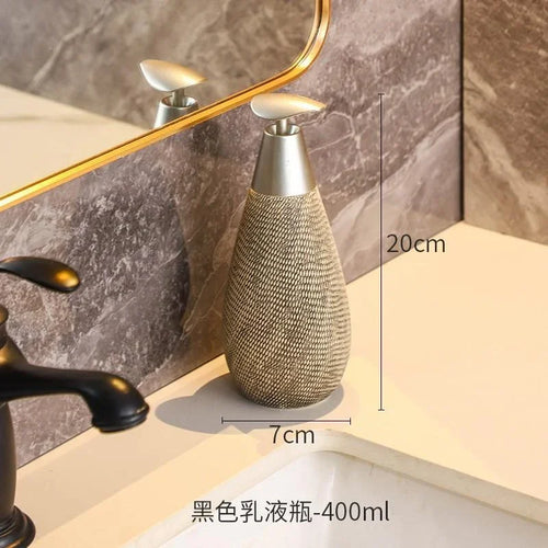 bouteille céramique désinfectant mains lotion savon décoration salle de bain - vue 9 sur 11